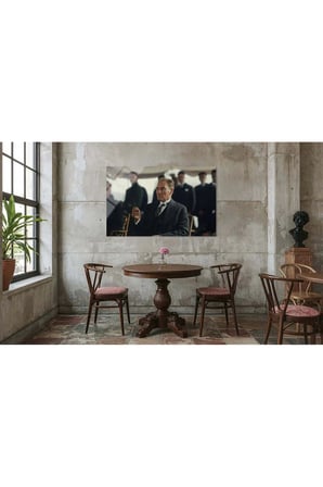 Heyet Arasında Mustafa Kemal Atatürk Cam Tablo