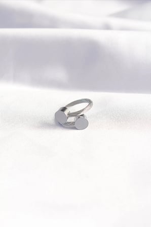 L Çelik Gümüş Renk Oval Aksesuarlı Burgu Model Bileklik ve Yüzük Kombini