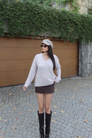 V Yaka Oversize Triko Kazak — Bej