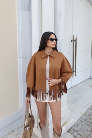 Süet Kumaş Püsküllü Pelerin Taba