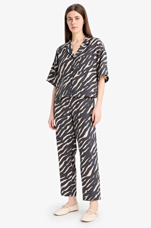 DeFacto Carrot Fit Zebra Desenli Modal Kumaş Pantolon Çift Cepli Yüksek Bel Düz Paça E6360AX25SPBK81
