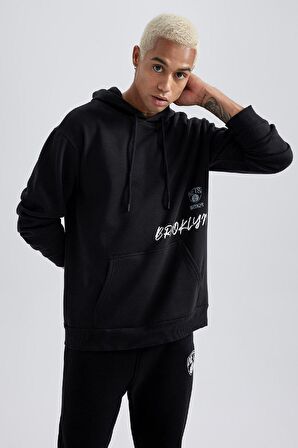 DeFactoFit NBA Brooklyn Nets Standart Fit Kapüşonlu Kalın Sweatshirt A9679AX23WNBK81