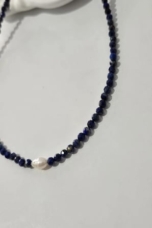 GERÇEK İNCİ, LAPİS LAZULİ DOĞALTAŞ KOLYE 