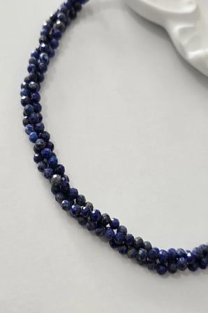 SERTİFİKALI 3 MM FASET KESİM LAPİS LAZULİ DOĞALTAŞ KOLYE (3 SIRA )