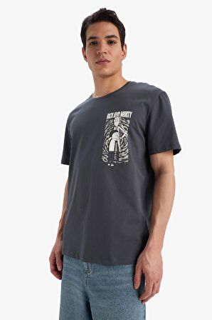 Rick and Morty Regular Fit Bisiklet Yaka Kısa Kollu Tişört