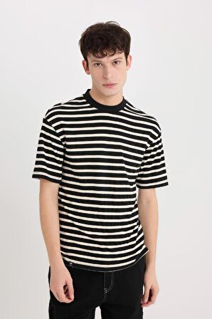 DeFacto Boxy Fit Bisiklet Yaka Çizgili Kısa Kollu Ağır Kumaş Tişört B5910AX25SPBK81