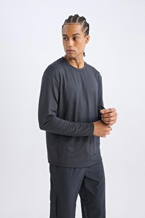 DeFactoFit Standart Fit Bisiklet Yaka Sporcu Uzun Kollu Basic Düz Tişört D1894AX24AUAR231
