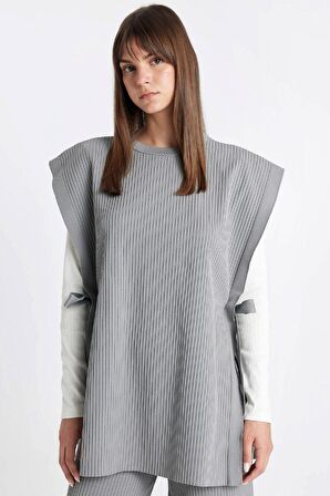 DeFacto Regular Fit Bisiklet Yaka Basic Düz Yan Bağlamalı Triko Süveter Y1323AZ24AUGR422