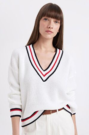 DeFacto Relax Fit V Yaka Kolej Temalı Selanik Kumaş Triko Kazak C1427AX24AUER105
