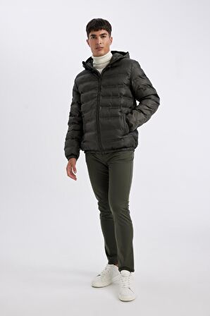 Slim Fit Su İtici Kapüşonlu Mont
