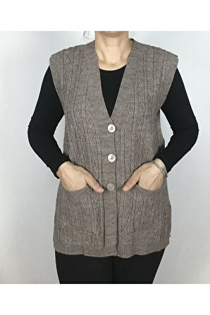 ÖNÜ DÜĞMELİ CEPLİ YÜNLÜ KISA ANNE YELEK