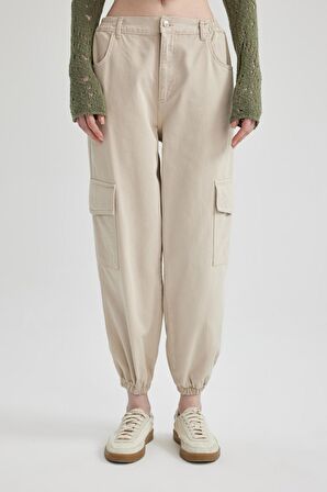 DeFacto Coool Jogger Pantolon Gabardin Kumaş Normal Bel Basic Düz Kargo Cepli B0454AX24SPER37