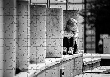 Cakapuzzle  Sütunlar ve Kız Puzzle Yapboz MDF Ahşap