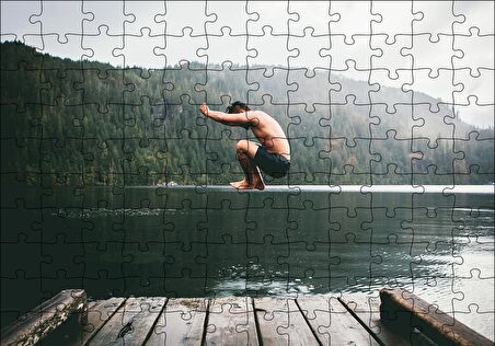 Cakapuzzle  Göl Orman İskele ve Atlayış Yapan Adam Puzzle Yapboz MDF Ahşap