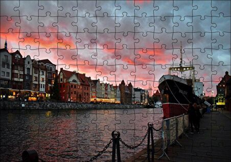 Cakapuzzle  Günbatımında Kanal Binalar ve Gemi Puzzle Yapboz MDF Ahşap