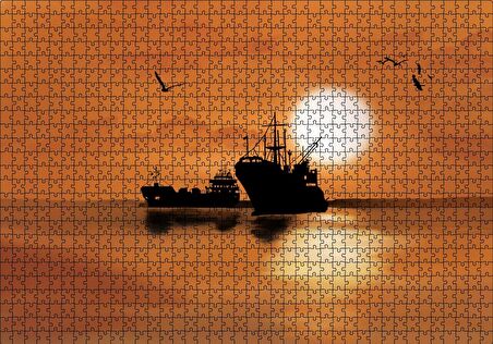 Cakapuzzle  Günbatımında Balıkçı Tekneleri ve Martılar Puzzle Yapboz MDF Ahşap