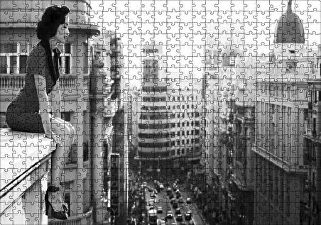 Cakapuzzle Aktris Dita Von Teese Ve Siyah Beyaz Şehir Görseli Puzzle Yapboz MDF Ahşap