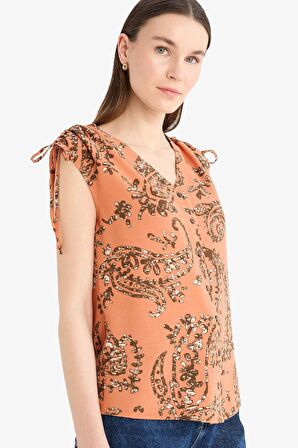 DeFacto Regular Fit V Yaka Desenli Kısa Kollu Gömlek F0987AX25SMOG327