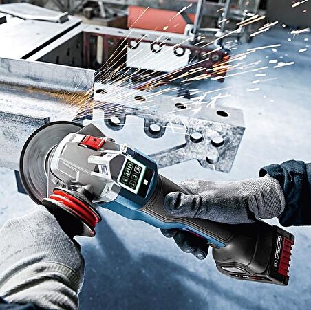 Bosch Profesyonel Başlangıç Seti ProCORE 18V ( 2 x ProCORE18V 8.0Ah + GAL 18V-160 C + GCY 42 ) 1600A02T5P