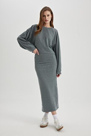 DeFacto Relax Fit Bisiklet Yaka Basic Düz Uzun Kollu Tişört C3118AX24SPGN1175