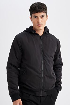 Slim Fit Çıkarılabilir Kapüşonlu Fermuar Kapamalı Çift Cepli Mevsimlik Hafif Bomber Mont Ceket