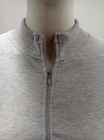 Gri Darkalıp Fitilli Kaşkorse Yarım Fermuarlı Parmak Detaylı Bluz