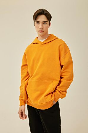 DeFacto Comfort Regular Fit Rahat Kalıp Kapüşonlu Kanguru Cepli Basic Düz Sweatshirt B4446AX24SPOG589