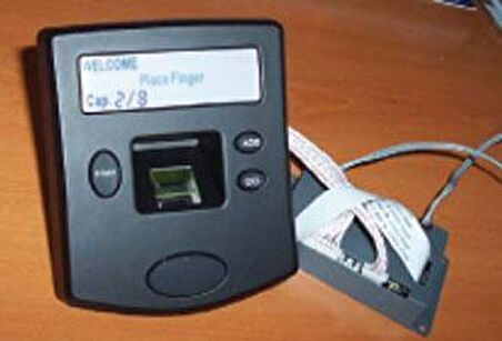 PARMAK İZİ OKUMALI TV ELEKTRONİK ŞİFRE 660 ADRESE TESLİ
