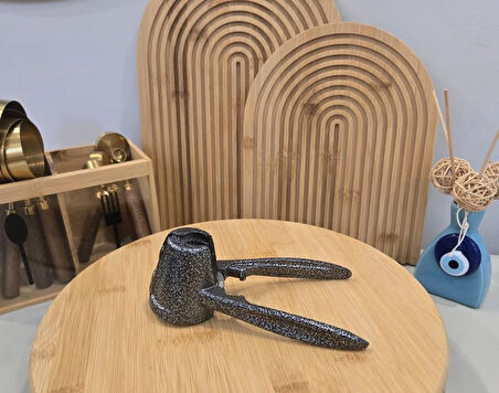 Berina Home Döküm Ceviz ve Fındık Kıracağı – %100 Yerli Üretim, Dayanıklı Metal Gövde, Ergonomik Tasarım