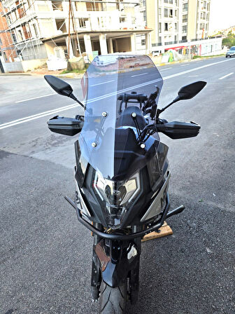 MOTOCAM CF Moto 700 MT Siperlik Ön Cam 2024-2025 Model 56cm Füme Renkli 4mm