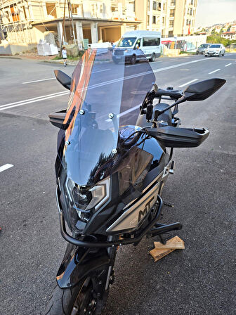 MOTOCAM CF Moto 700 MT Siperlik Ön Cam 2024-2025 Model 56cm Füme Renkli 4mm