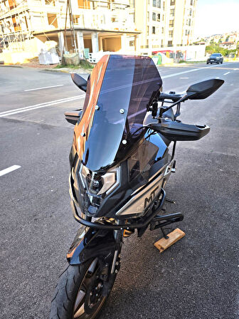 MOTOCAM CF Moto 700 MT Siperlik Ön Cam 2024-2025 Model 56cm Siyah Renkli 4mm