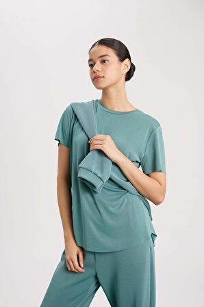DeFactoFit Oversize Premium Bisiklet Yaka Sporcu Kısa Kollu Tişört B5536AX24SPGN1191