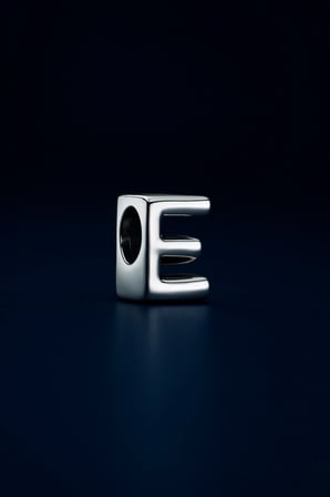 E harf charm 925 ayar gümüş