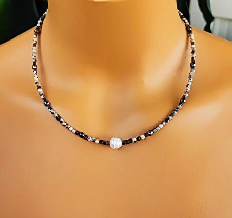 İnci Ceyt ve Hematit Doğal Taş Kolye – Nazar Koruyucu, Enerji Dengeleyici, Şık El Yapımı Kolye				