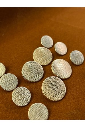 ÜSTÜ ÇİZGİLİ GOLD BLAZER CEKET SETİ