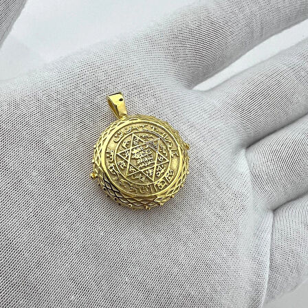 925 AYAR GÜMÜŞ AÇILIR KAPANIR SÜLEYMAN MÜHRÜ İŞLEMELİ GOLD MUSKA KOLYE