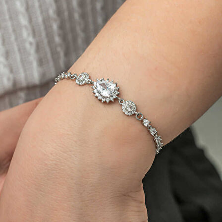 925 Ayar Gümüş Damla Su Yolu Kadın Bileklik