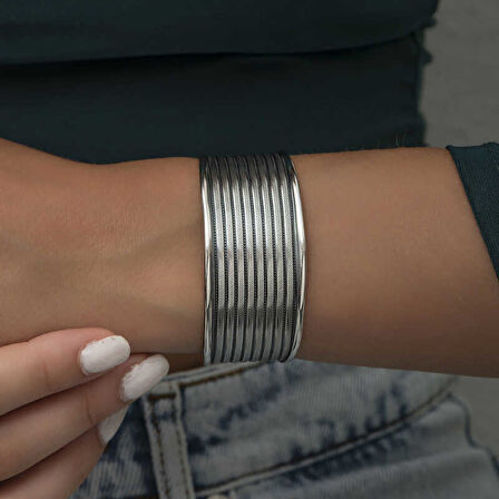 925 Ayar Gümüş Eskitme Desenli Kadın Bilezik