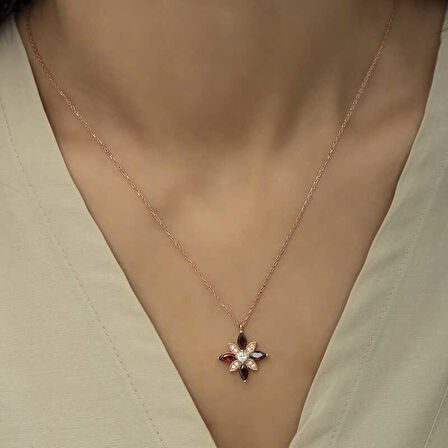 925 Ayar Gümüş Kırmızı Taşlı Umut Çiçeği Gümüş Kolye