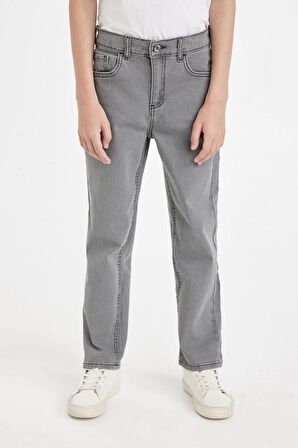 DeFacto Erkek Çocuk Straight Fit Düz Paça Cepli Gri Basic Düz Jean Pantolon C3697A824WNNM18