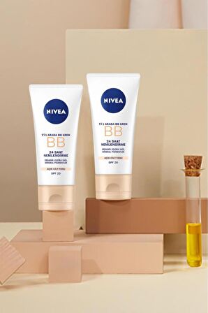 Nivea BB Krem Nemlendirici Yüz Bakım 50ml, SPF15, Açık Ton, Jojoba Yağı Özü ie Aydınlık Cilt