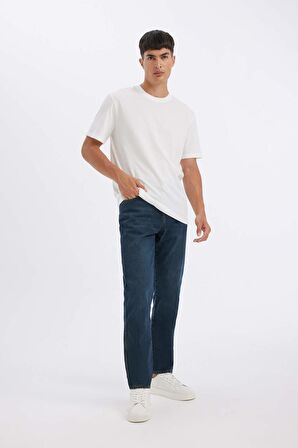 DeFacto Straight Fit Normal Kalıp Normal Bel Boru Paça Jean Pantolon B5786AX24SPNM34