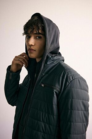 DeFacto Su İtici Slim Fit Suni Deri Mont Dar Kesim Dik Yaka Fermuarlı Cepli B3568AX24SPAR231