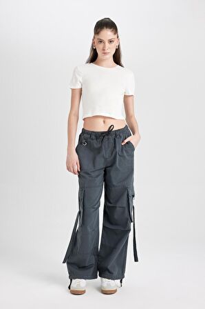 DeFacto Coool Wide Leg Gabardin Pantolon Geniş Paça Normal Bel Basic Düz Bağcıklı Kargo Cepli B1205AX24AUAR138