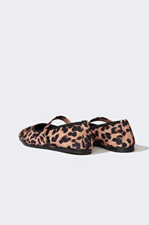 DeFacto Kadın Leopar Desenli Tek Bantlı Düz Taban Babet E7183AX25SPKR1