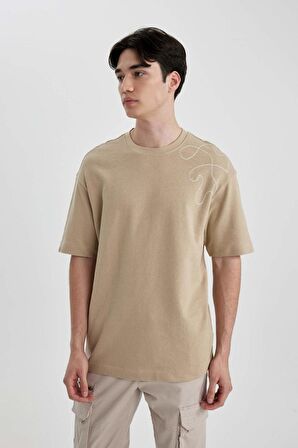 DeFacto Comfort Regular Fit Rahat Kalıp Bisiklet Yaka Baskılı Kısa Kollu Tişört B5812AX24SPBG732