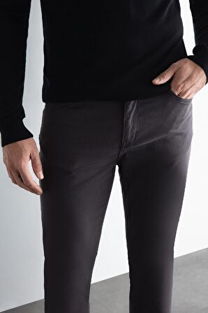 DeFacto Chino Kanvas Pantolon Slim Fit Dar Kesim Pamuklu Esnek Dar Paça C9441AX24AUAR9