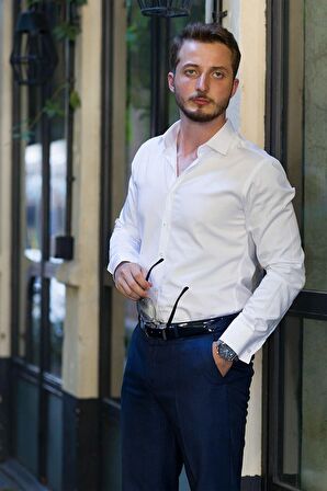 Gömlek Kravat Seti ( sunda Lacivert Düz Kravat & Beyaz Saten Slimfit Gömlek)