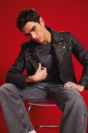 DeFacto Su İtici Suni Deri Mont Ceket Gömlek Yaka Fermuarlı Cepli D6244AX25SPBK27